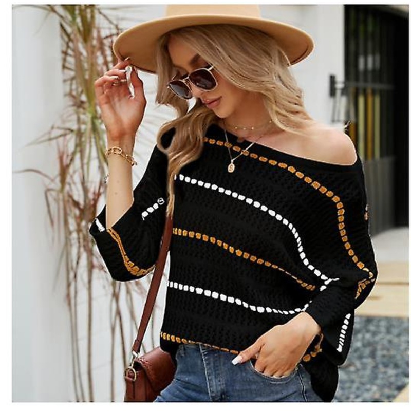 Women’s Loose Top 2023 Autumn And Winter Fashion Striped 7-point Sleeve Knitted Sweater Ladies Low-neck Hollowed-out Long-sleeved
