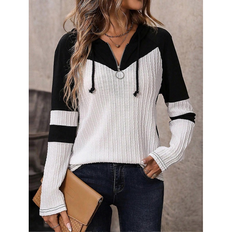 Women’s Casual Daily Colorblock Drawstring Hooded Long Sleeve T-Shirt For Autumn Graphic Tees Women Tops For Spring Outfit