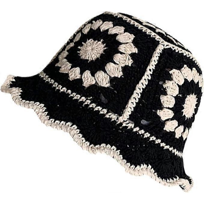 Women’s crochet Aquarius hat folds over to a cute ruffled mouth.